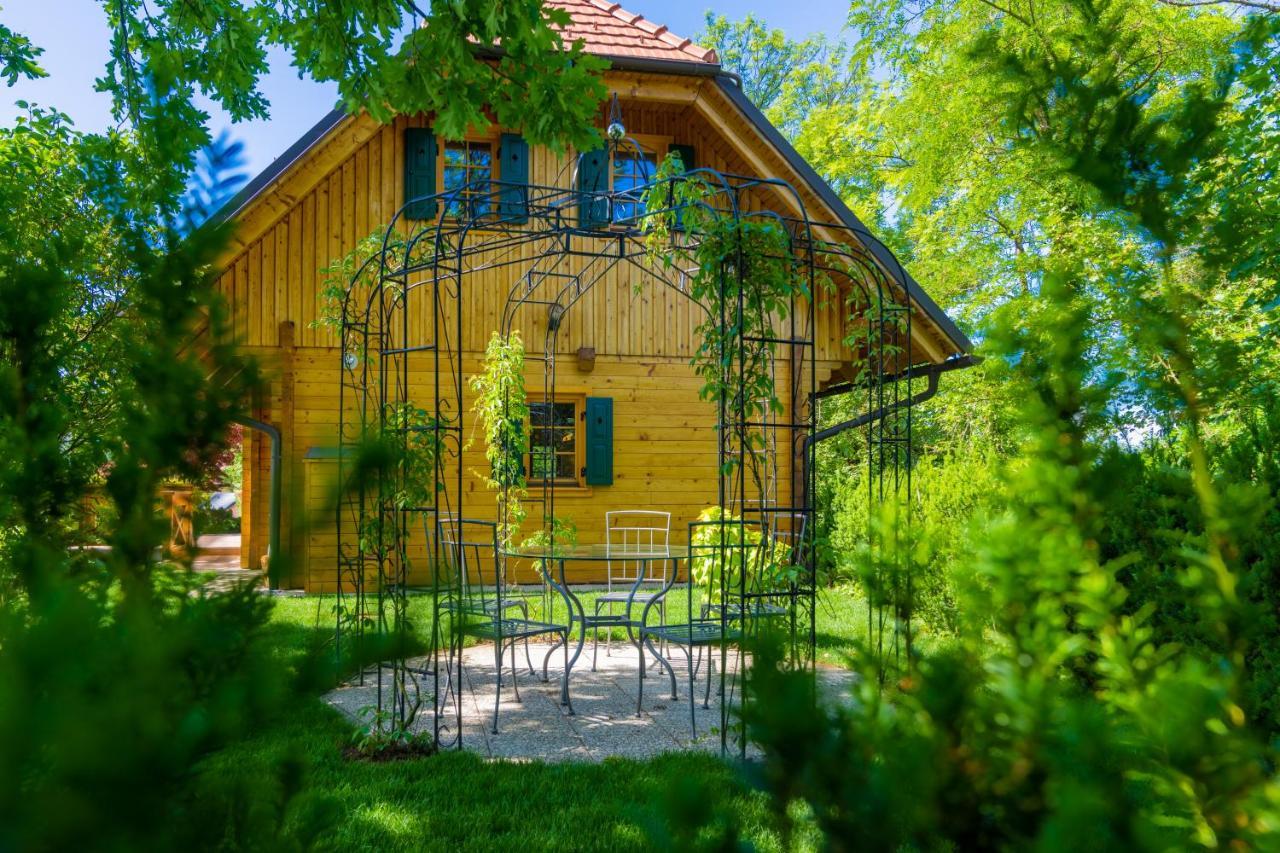 Chalet Haloze Pristava Eksteriør bilde